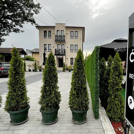 Caka Luxury Rooms & Restaurant Cuprija Luaran gambar