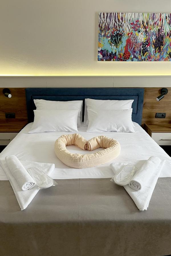 Caka Luxury Rooms & Restaurant Cuprija Luaran gambar