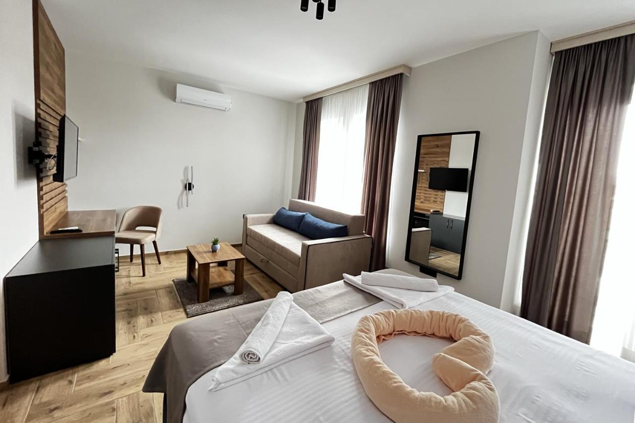 Caka Luxury Rooms & Restaurant Cuprija Luaran gambar